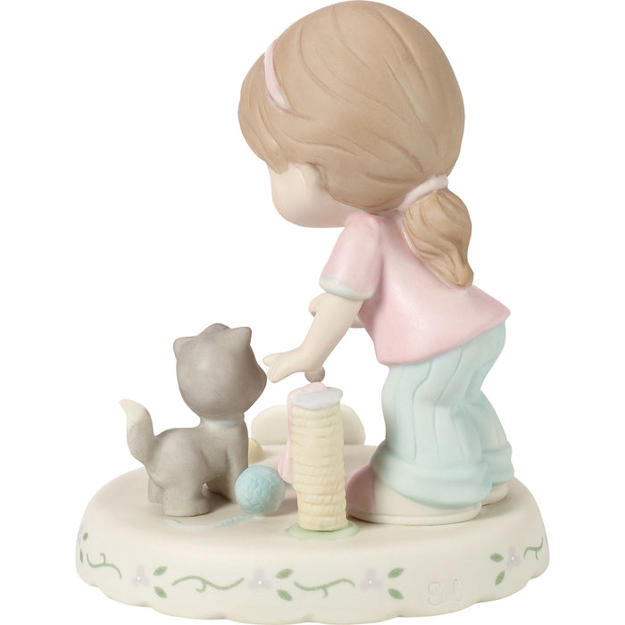 B. Girl w Kitten/Toys 7 Fig