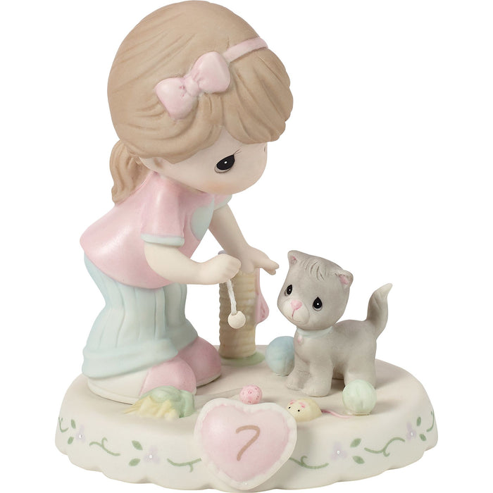 B. Girl w Kitten/Toys 7 Fig