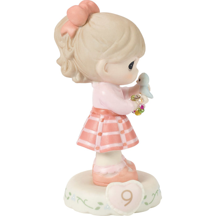 B. Girl w Bracelet Age 9 Fig