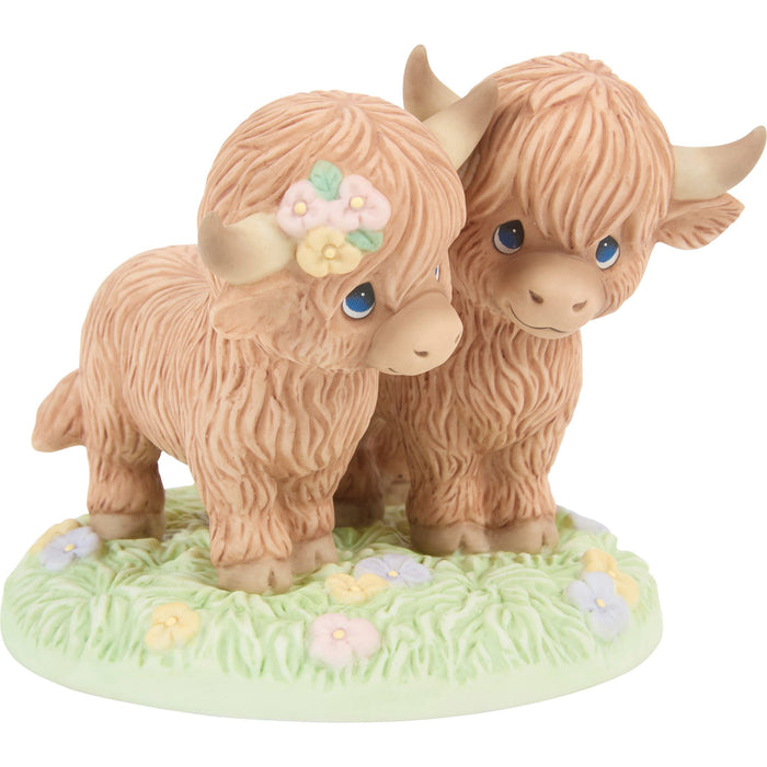 Highland Cow Couple Figurine