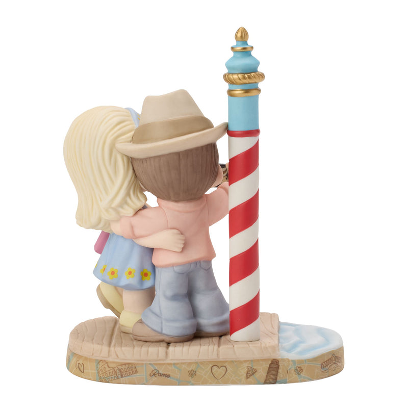 Italy Couple Figurine