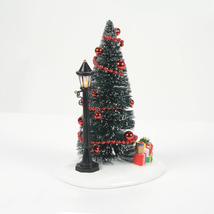 Lit Christmas Vignette