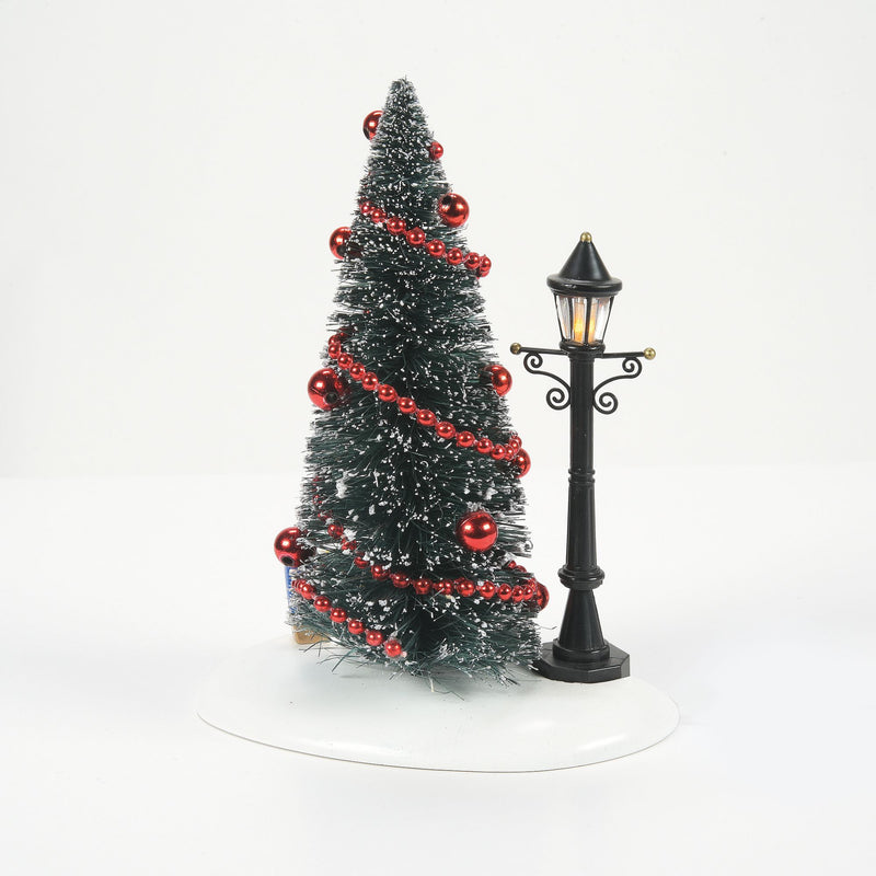 Lit Christmas Vignette
