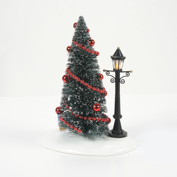 Lit Christmas Vignette
