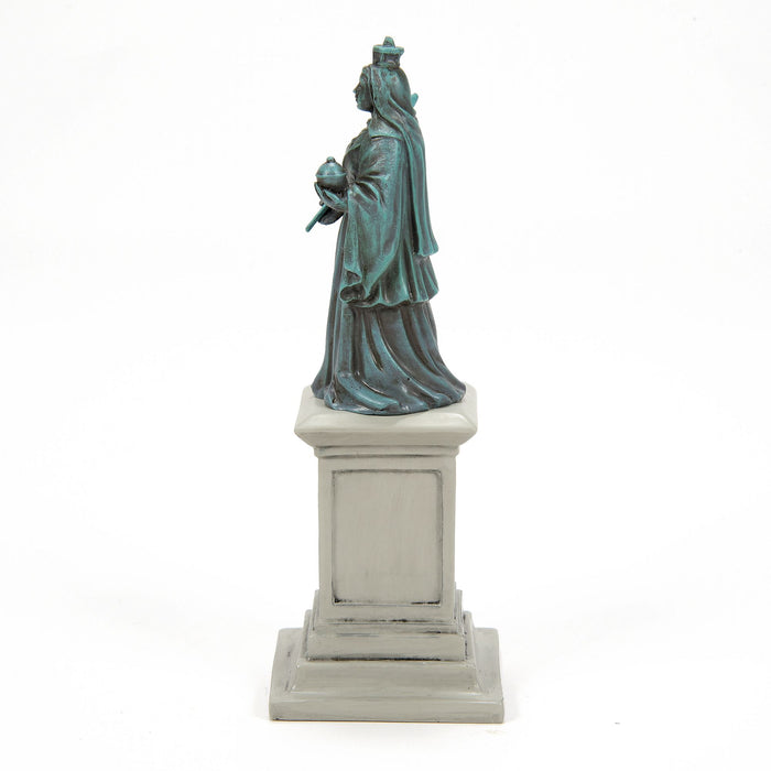A Monument For Her Majesty