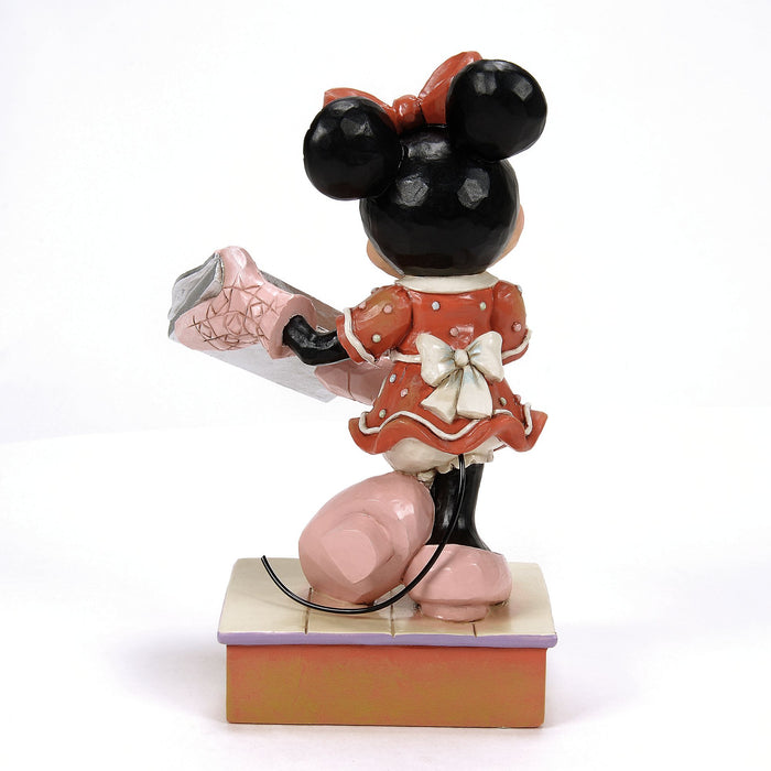 Minnie w/ Gingerbread Cookies