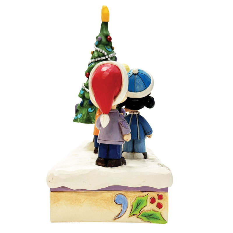 Peanuts Gang Decorating Tree