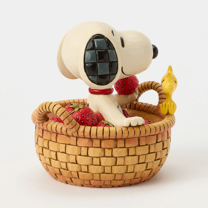 Snoopy in Strawberry Basket
