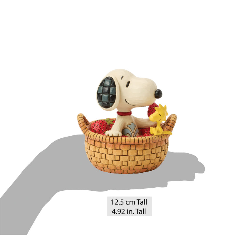 Snoopy in Strawberry Basket