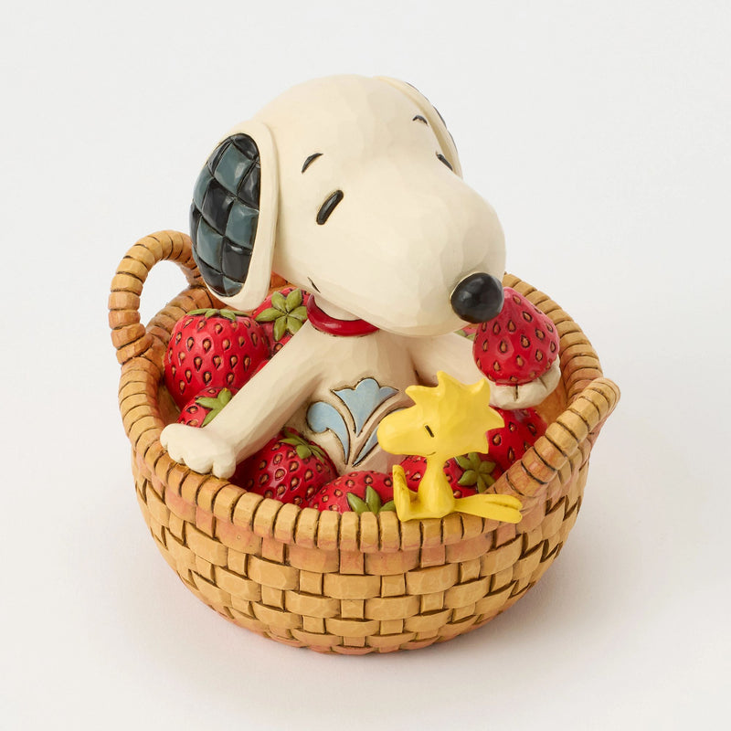 Snoopy in Strawberry Basket