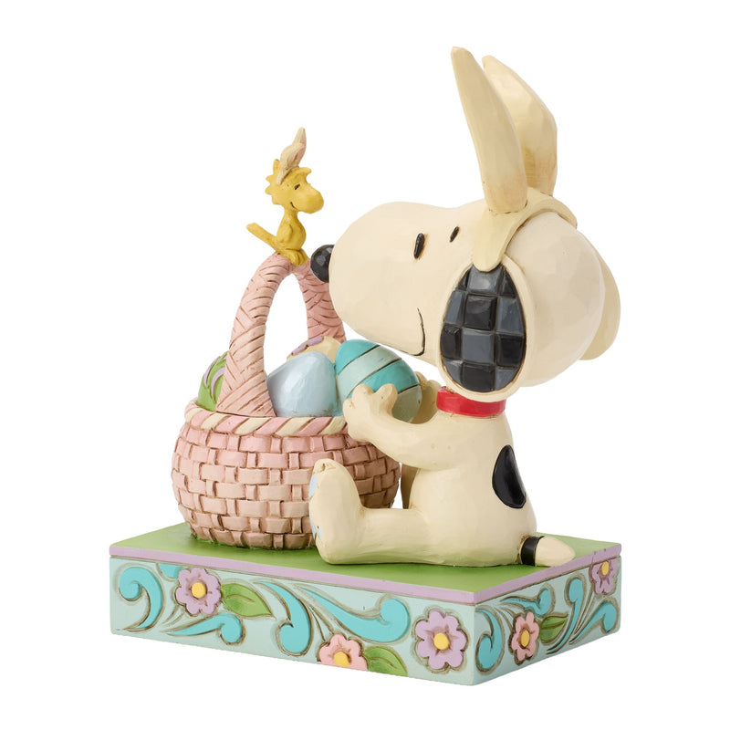 Snoopy w Basket of Easter Egg