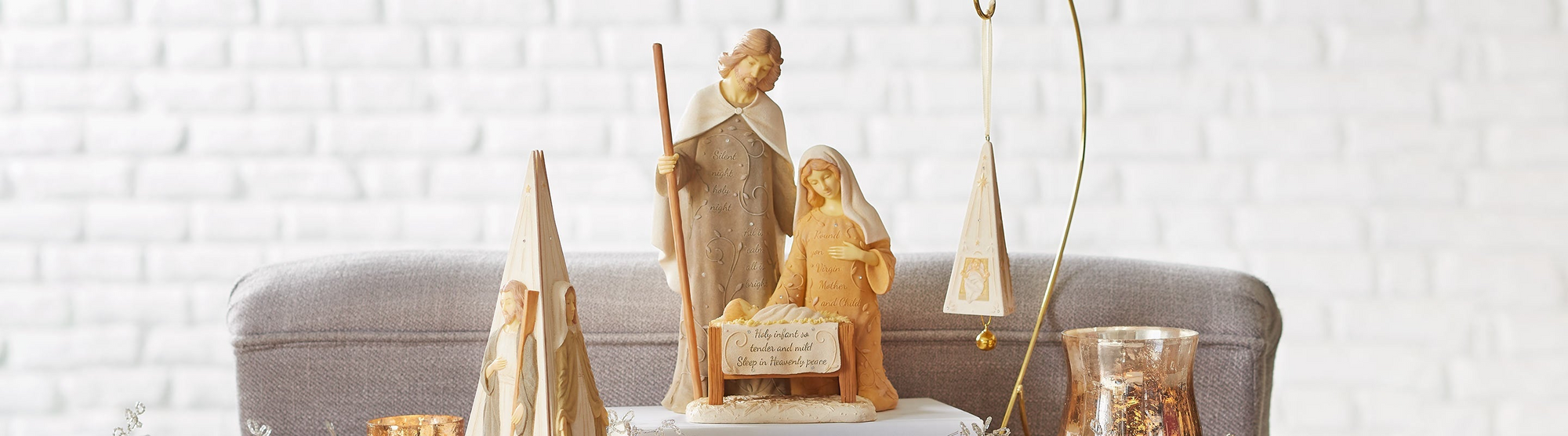 Nativity scene figurine