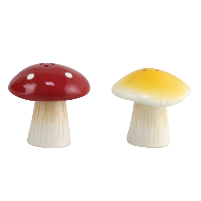 Mushroom salt and pepper shakers